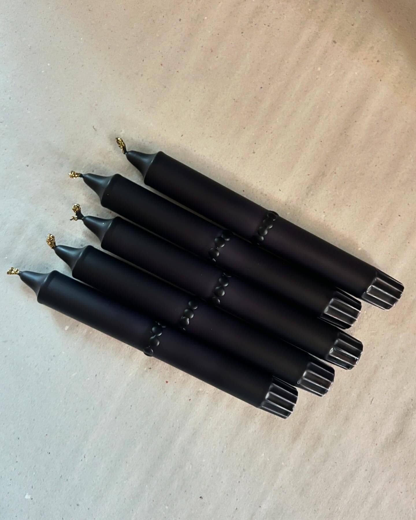 BLACK PEARL 4-PIECE SET