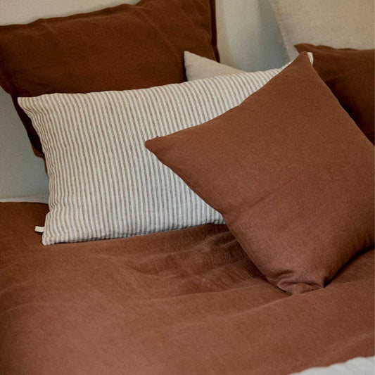 SAO PAULO CUSHION IN PLAIN WASHED LINEN: Mocha / Without upholstery / 45x45