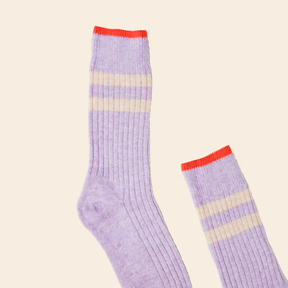 Gestrickte Wollsocken – Lavendel