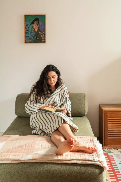 Neunest Striped Terry Bathrobe With a Hoodie