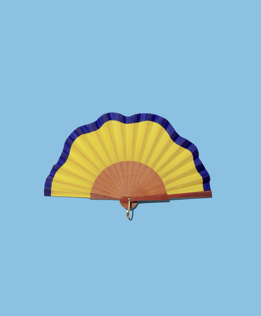 Fluid shapes mini fan