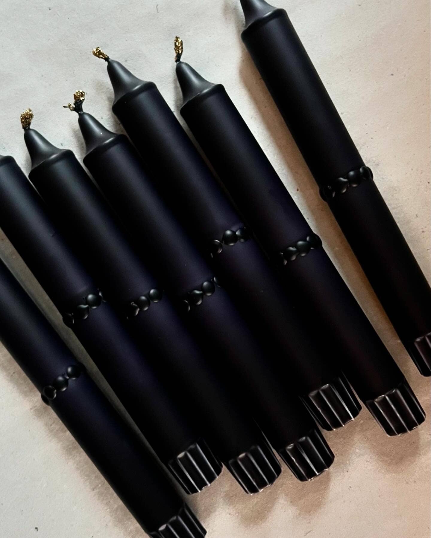 BLACK PEARL 4-PIECE SET