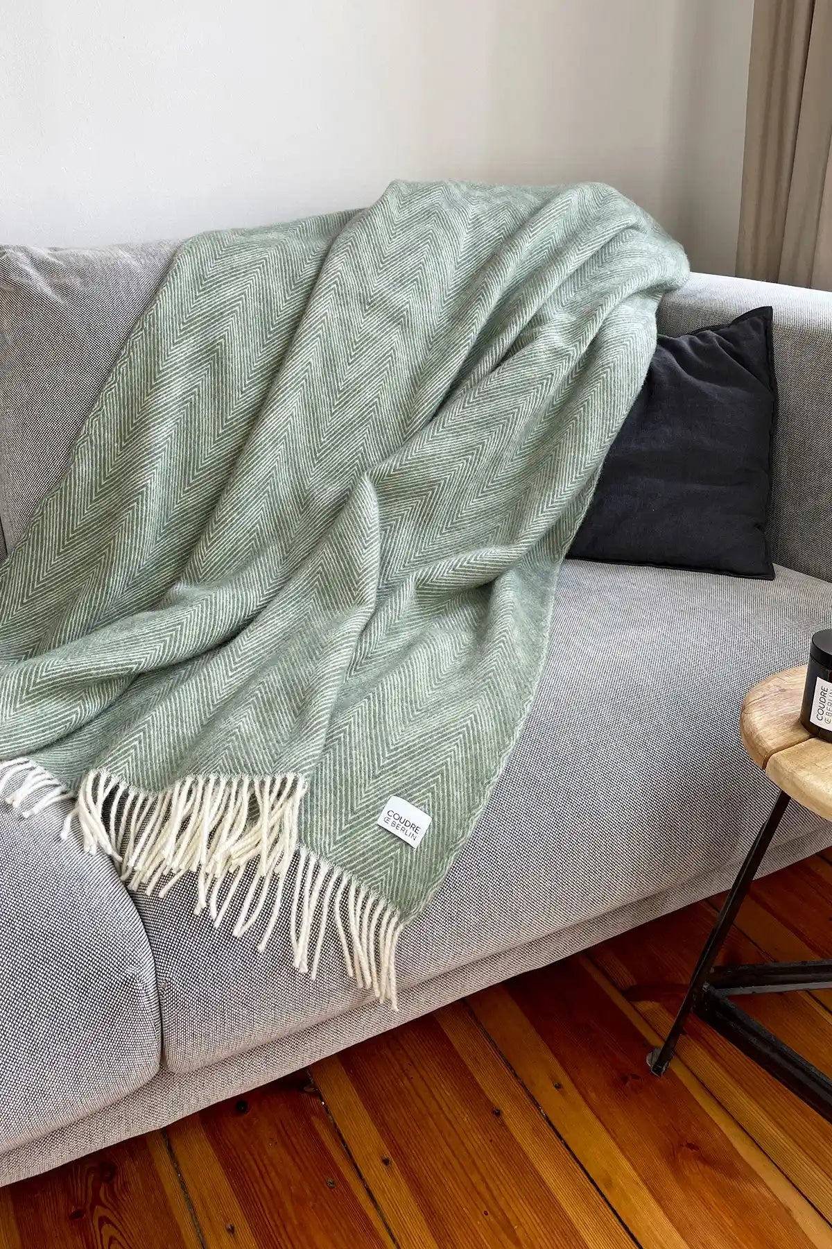 Wool blanket fine herringbone – Aloe & Rose