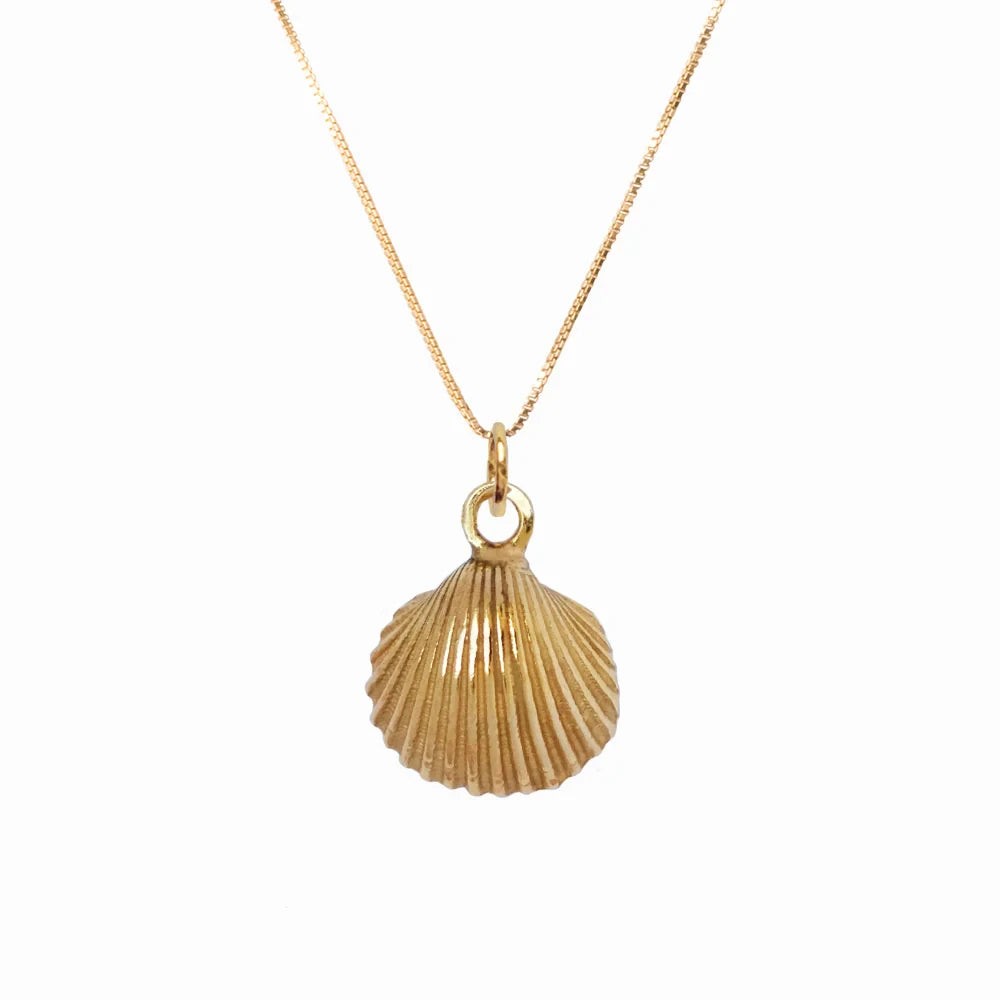 Small Shell Pendant – Gold-Plated Silver