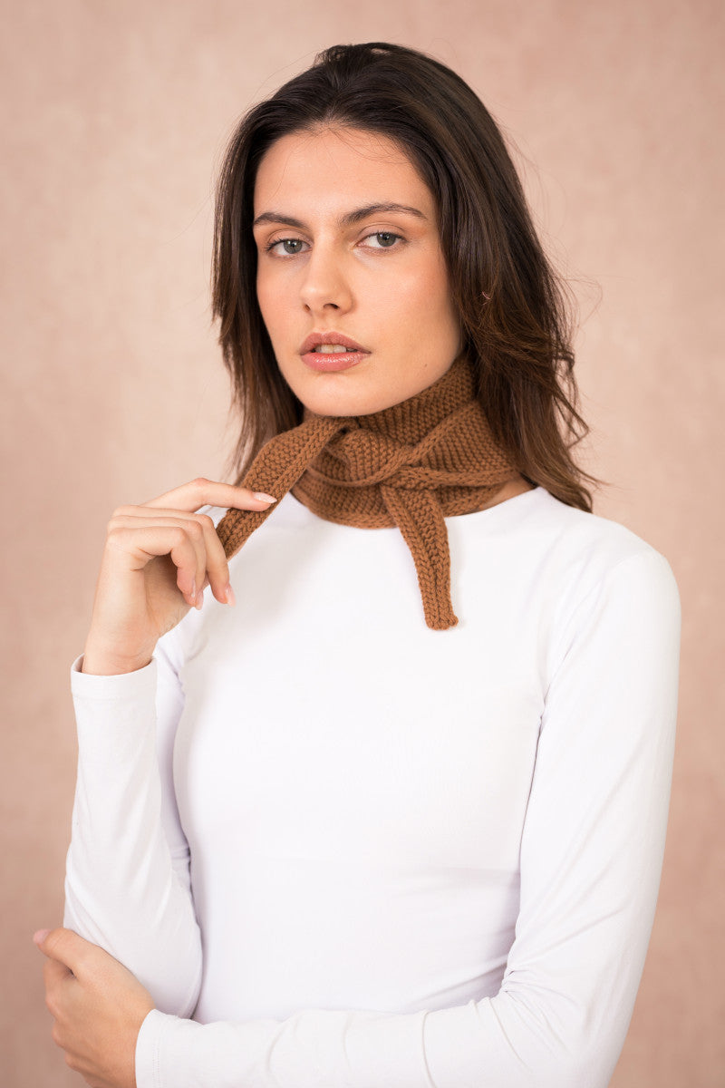 Little "Sophie Scarf": Brown