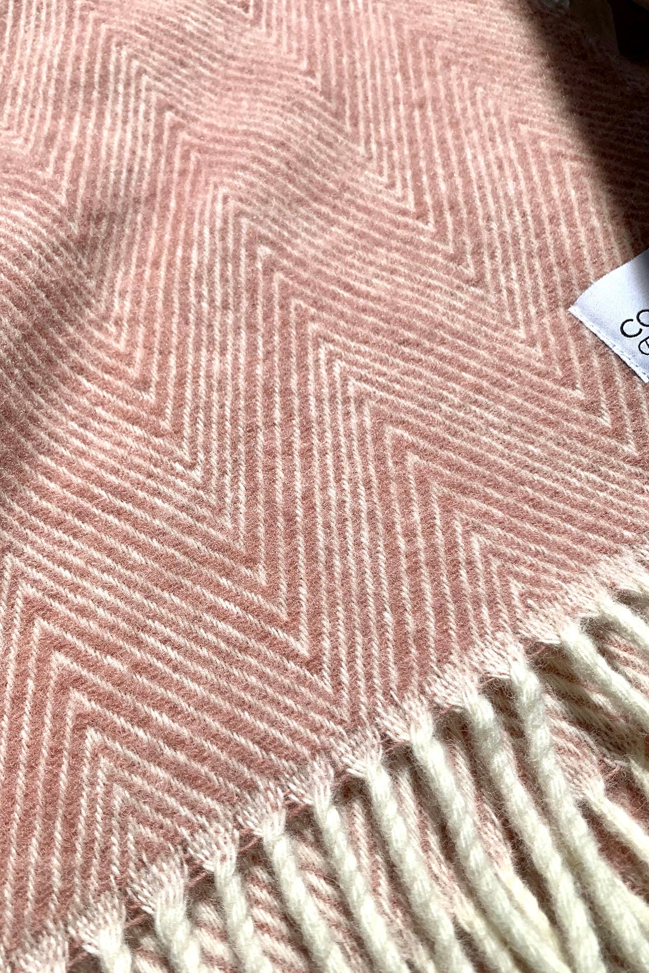 Wool blanket fine herringbone – Aloe & Rose