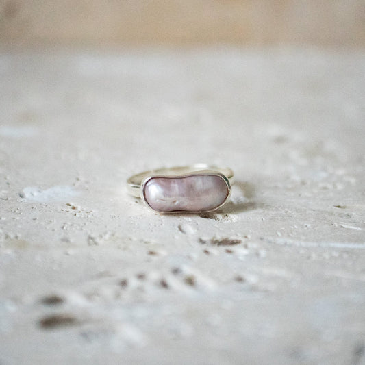 Silver ring with pink freshwater pearl